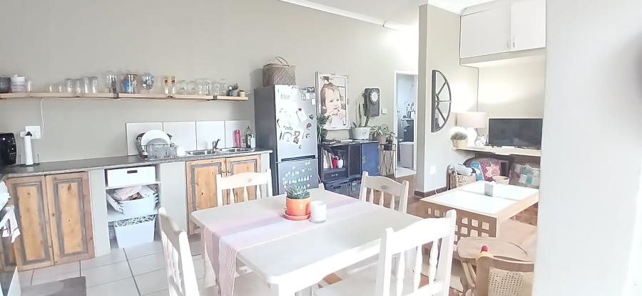 5 Bedroom Property for Sale in Hospitaalheuwel Free State